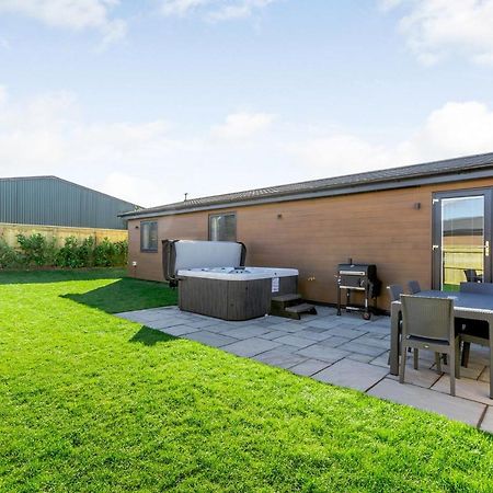 Отель Cotswold Gateway Escape Offenham Экстерьер фото