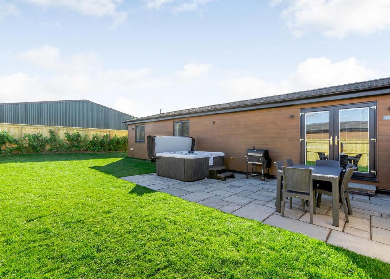 Отель Cotswold Gateway Escape Offenham Экстерьер фото