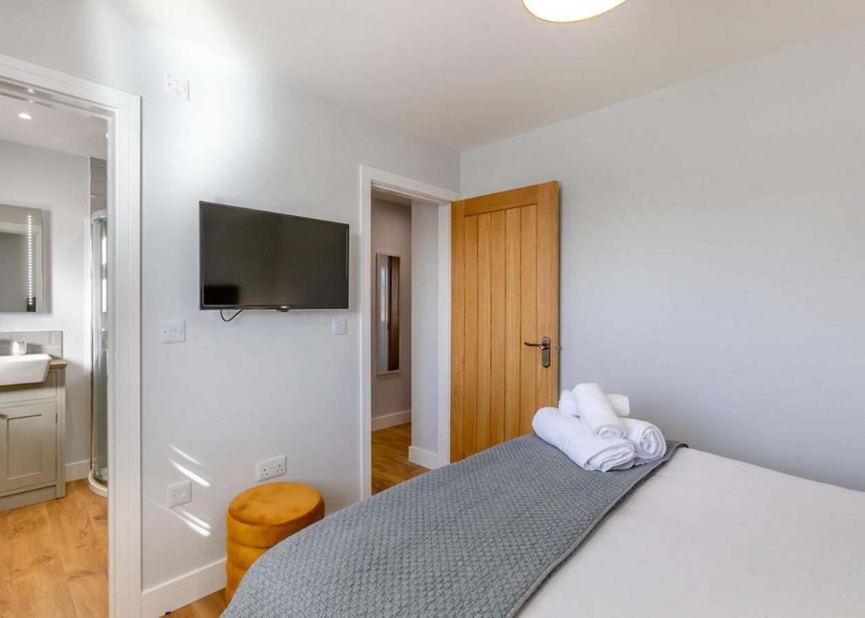 Отель Cotswold Gateway Escape Offenham Экстерьер фото