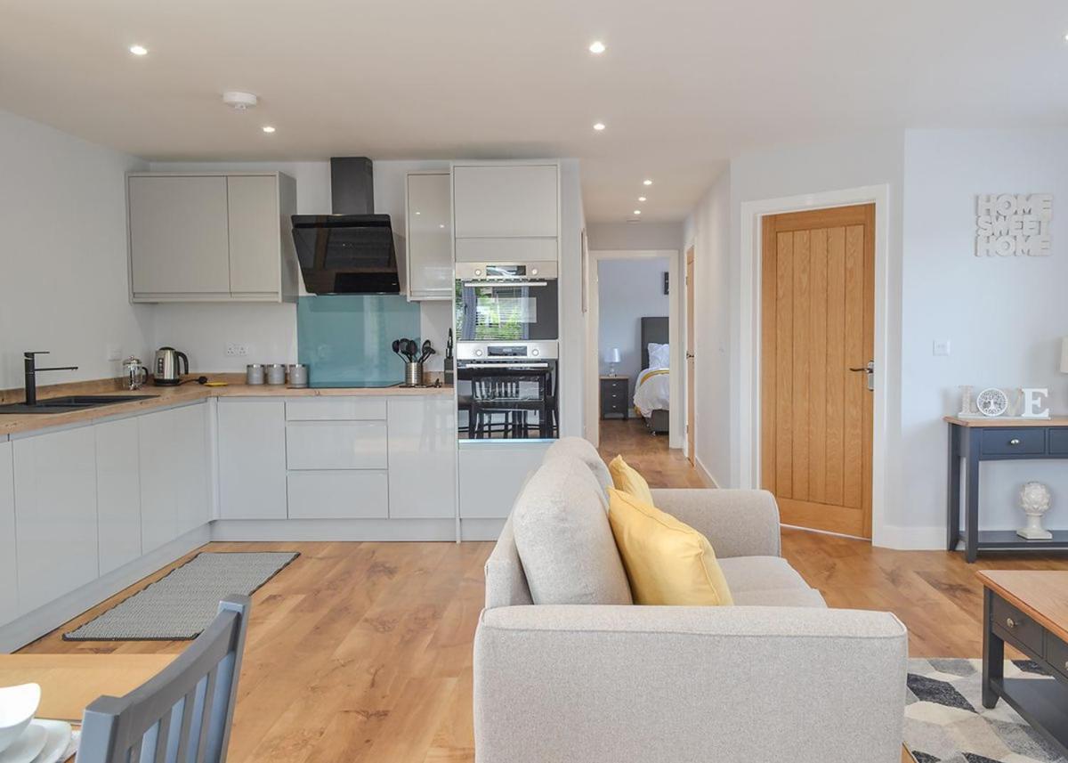 Отель Cotswold Gateway Escape Offenham Экстерьер фото