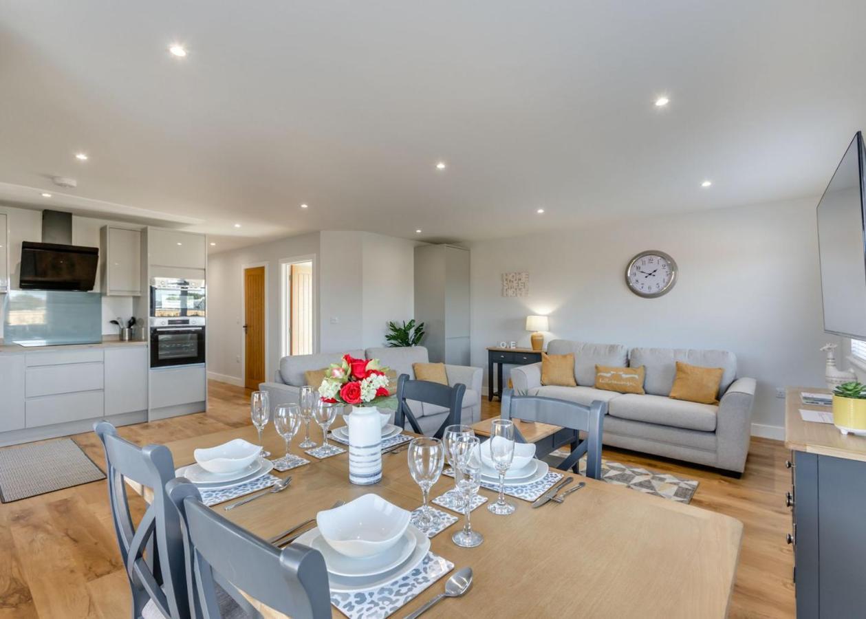 Отель Cotswold Gateway Escape Offenham Экстерьер фото