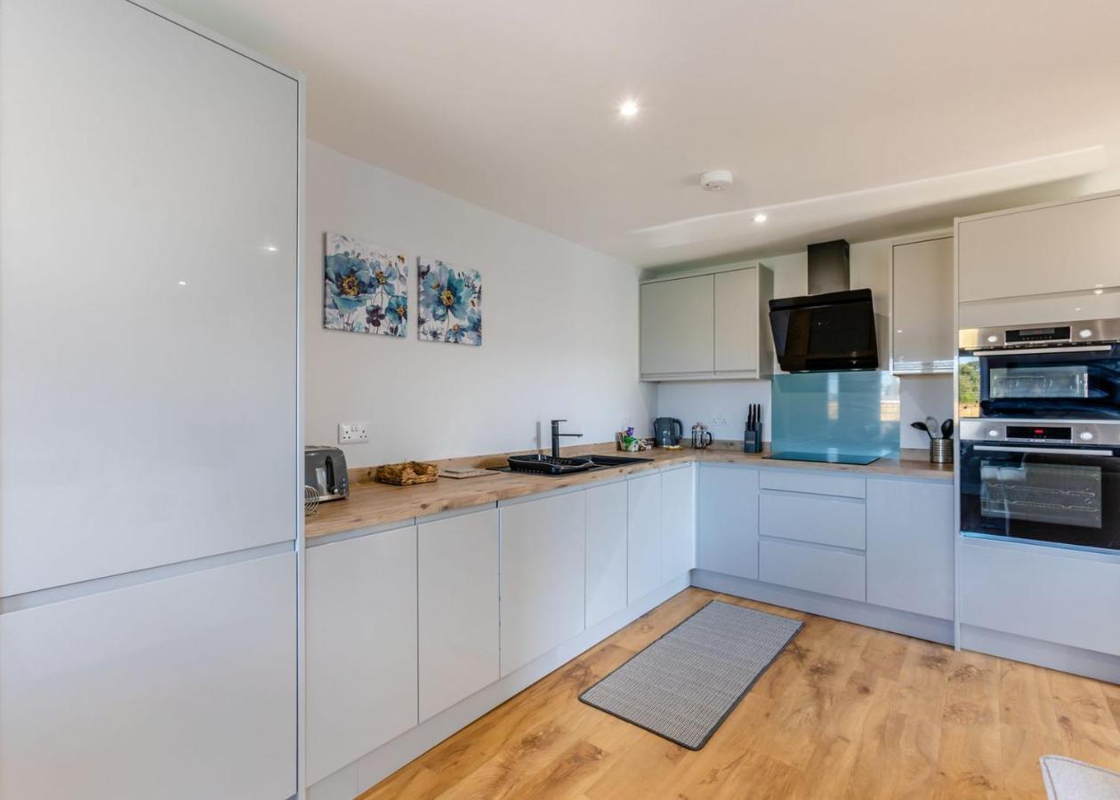 Отель Cotswold Gateway Escape Offenham Экстерьер фото